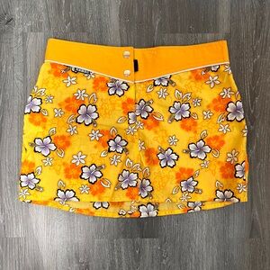 RARE Y2K Yellow HAWAII Floral Sport Skirt